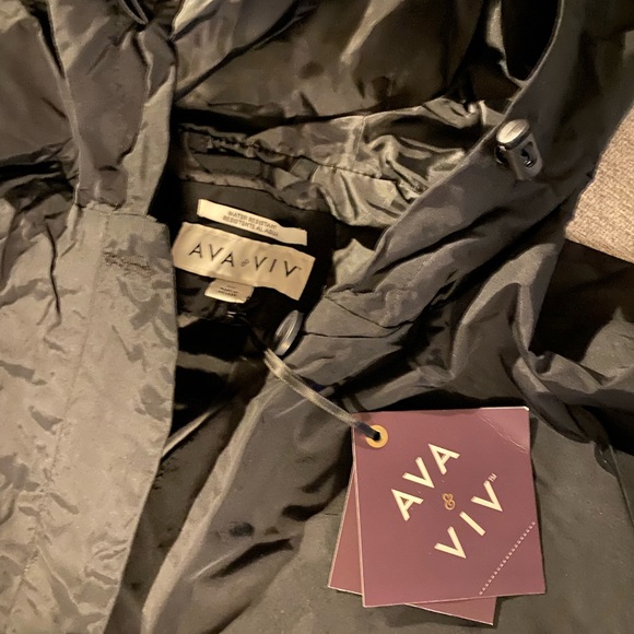 Rain Jacket 2x - Picture 2 of 2